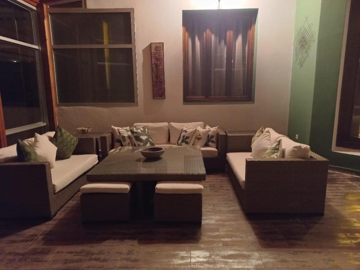 Mouna Villa *